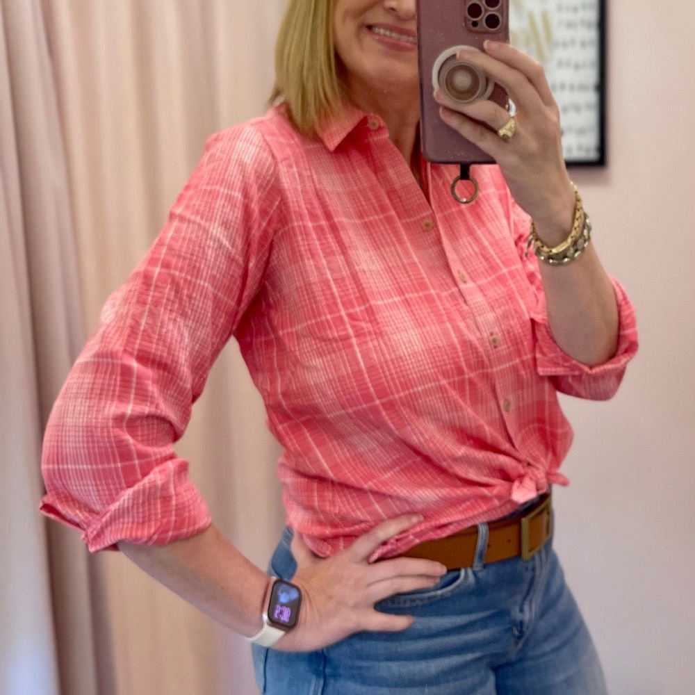 Women's Pink Plaid Crinkle Button-Up Shirt